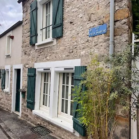 Charme Et Calme Au Coeur De Ville Moret-sur-Loing Buitenkant foto